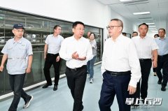 副市长佟来生、周 